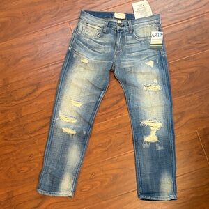 Current/Elliott the Boyfriend jeans. Faded Blue relaxed fit.